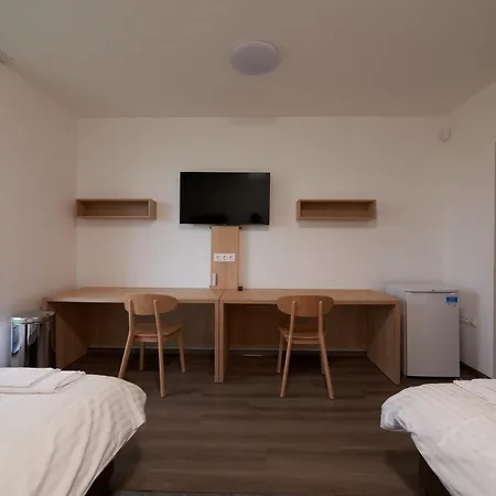 Zalaegerszegi Innovacios Park Szallasepuelet ホステル ザラエゲルセグ
