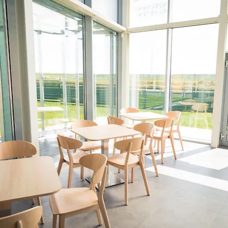 Zalaegerszegi Innovacios Park Szallasepuelet ザラエゲルセグ